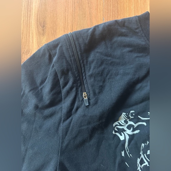 NWT Skeleton Butterfly Zipper Cutout Long-Sleeve
T-Shirt Hot Topic 💀 - Picture 6 of 8